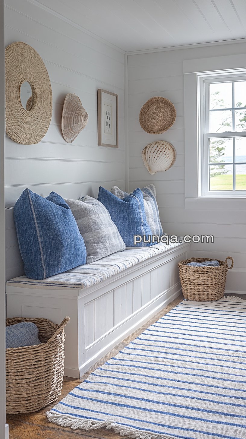 small-mudroom-organization-160