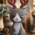 Amigurumi Christmas Kitten With Reindeer Antlers – FREE Crochet Pattern