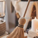 Amigurumi Broomstick – FREE Crochet Pattern