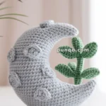 Amigurumi Moon Fridge Magnet – FREE Crochet Pattern