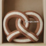 Amigurumi Pretzel – FREE Crochet Pattern