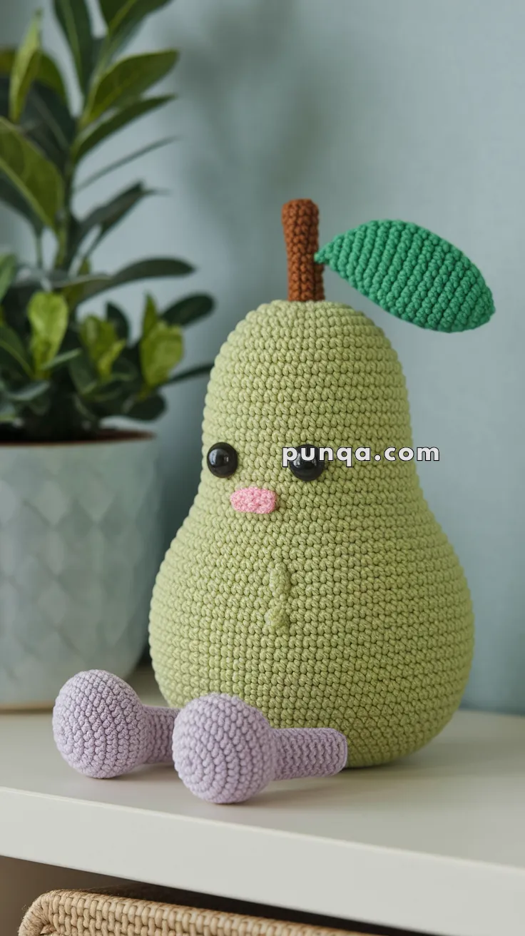 Amigurumi Pear – FREE Crochet Pattern